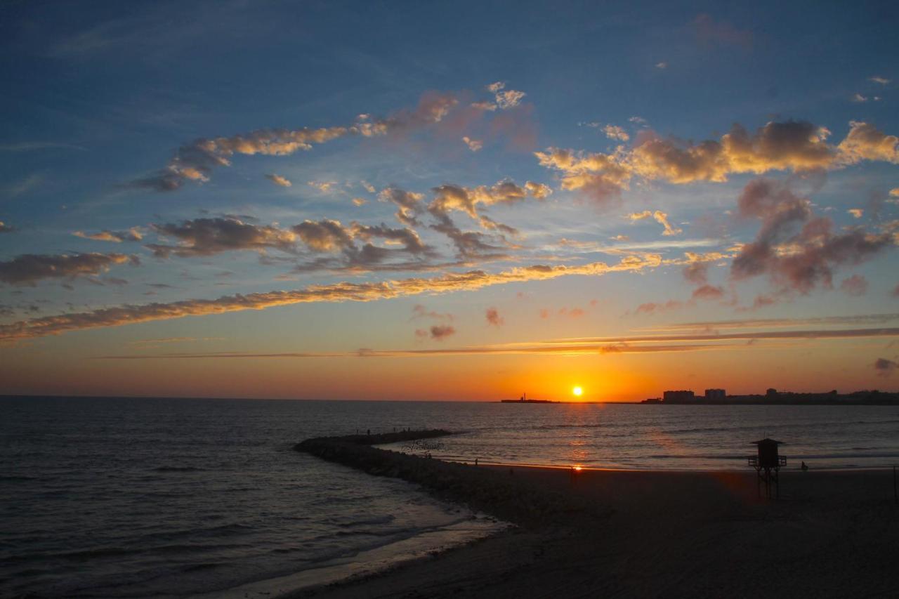 Apartamento Ventanal Al Mar Cádiz Eksteriør billede